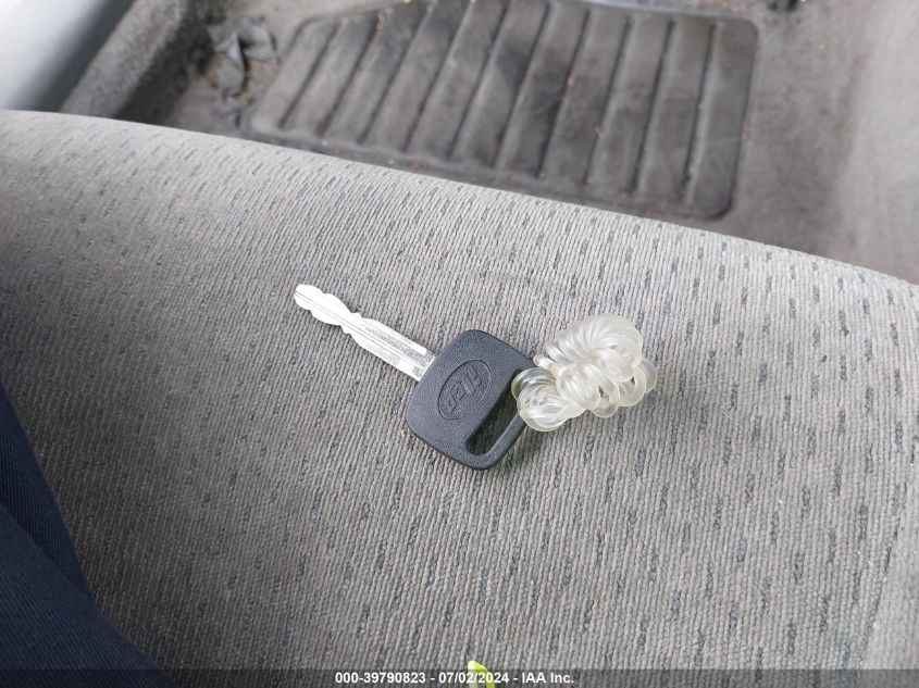 2003 Toyota Camry Le VIN: 4T1BE32K63U244030 Lot: 39790823