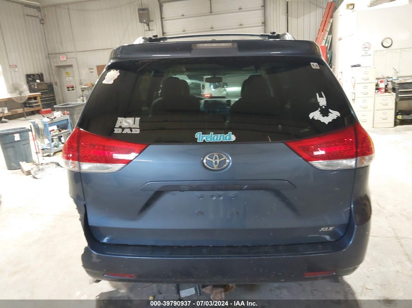 2014 Toyota Sienna Xle V6 8 Passenger VIN: 5TDYK3DC4ES410517 Lot: 39790937