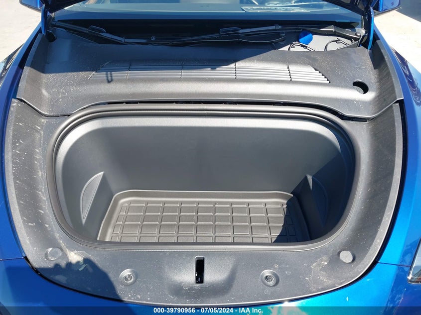 VIN 7SAYGDEE5RF002368 2024 TESLA MODEL Y