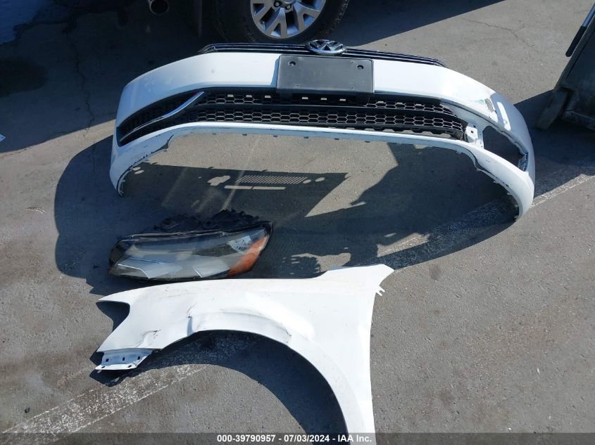 2012 Volkswagen Passat 2.5L Se VIN: 1VWBP7A38CC097308 Lot: 39790957