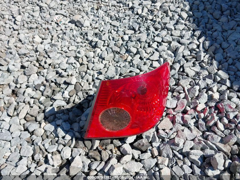 2005 Toyota Corolla Le VIN: 1NXBR32E15Z392622 Lot: 39791352