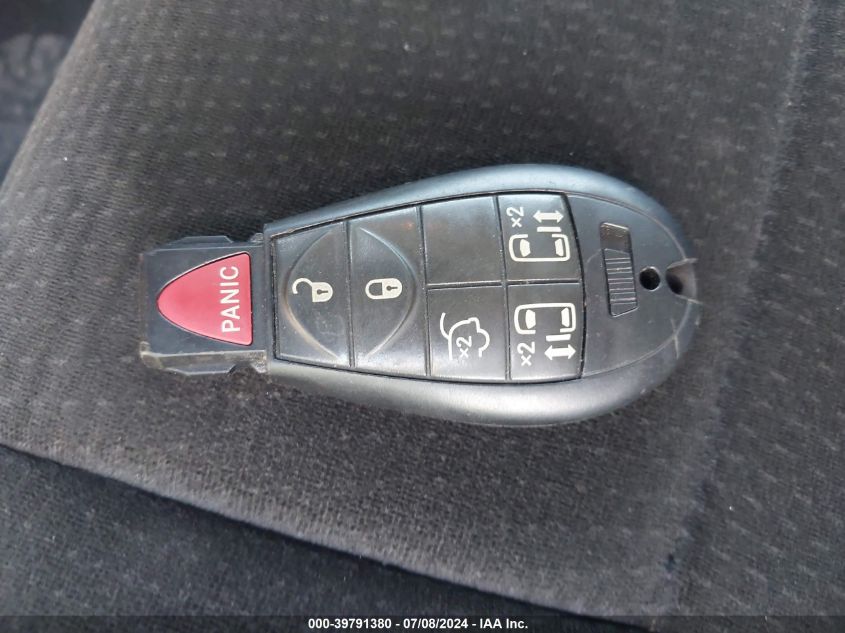 2013 Dodge Grand Caravan Sxt VIN: 2C4RDGCG5DR561125 Lot: 39791380