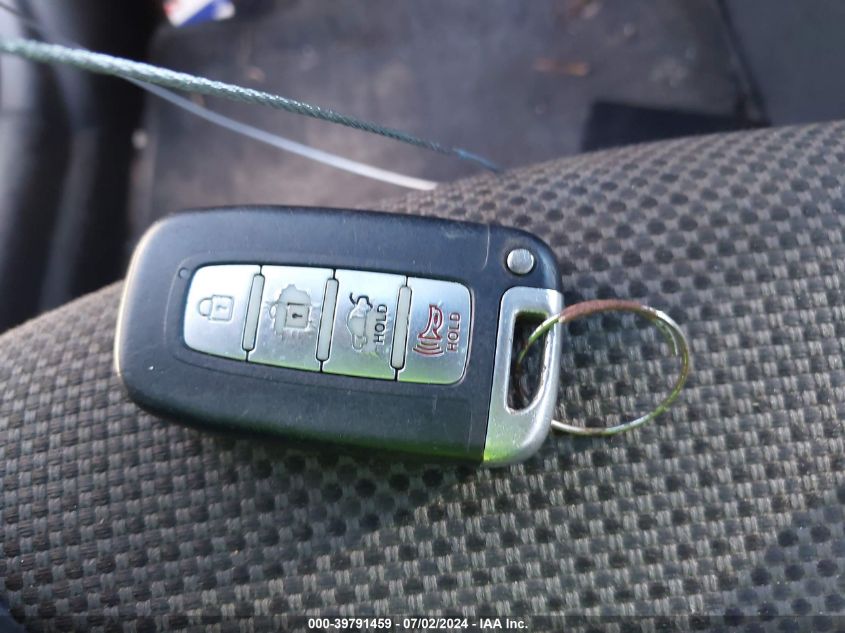 5NPEC4AC1BH137628 2011 Hyundai Sonata Se