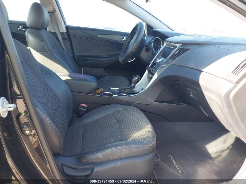 5NPEC4AC1BH137628 2011 Hyundai Sonata Se