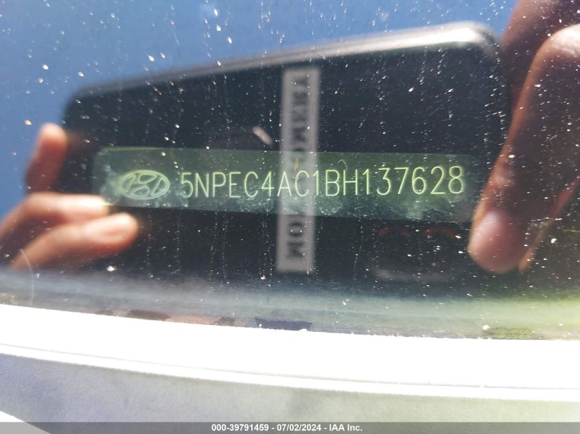 5NPEC4AC1BH137628 2011 Hyundai Sonata Se