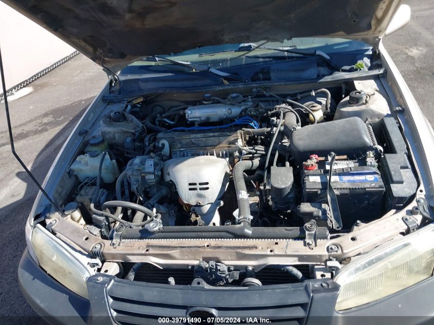 1999 Toyota Camry Le VIN: 4T1BG22K9XU552304 Lot: 39791490