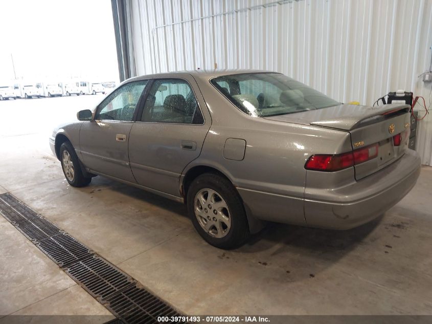 1999 Toyota Camry Le V6 VIN: 4T1BF22K4XU076742 Lot: 39791493