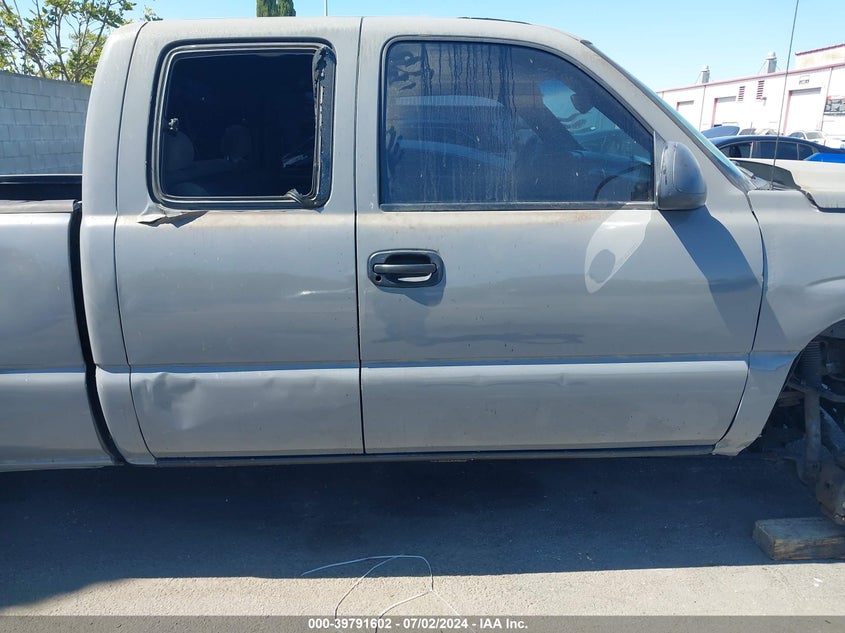 2003 Chevrolet Silverado 1500 Ls VIN: 2GCEK19T331205145 Lot: 39791602