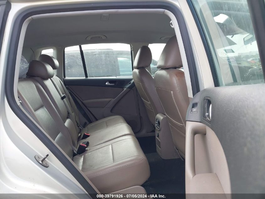 2010 Volkswagen Tiguan S VIN: WVGAV7AX8AW532388 Lot: 39791926