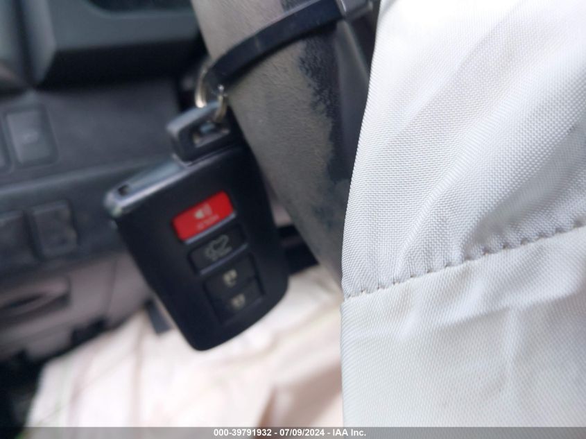 2019 Toyota Highlander Se/Xle VIN: 5TDJZRFH8KS922768 Lot: 39791932