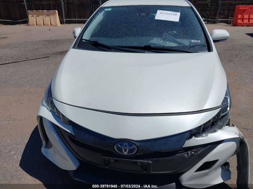 2017 Toyota Prius Prime Plus/Premium/Advanced VIN: JTDKARFP7H3038690 Lot: 39791940
