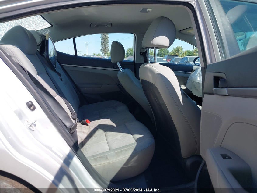 VIN KMHD74LF0HU109725 2017 HYUNDAI ELANTRA SE