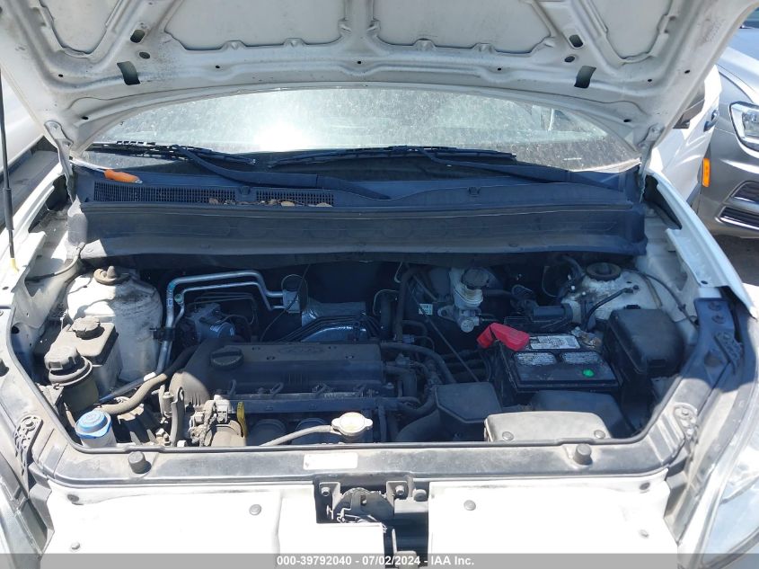 2011 Kia Soul VIN: KNDJT2A10B7304986 Lot: 39792040