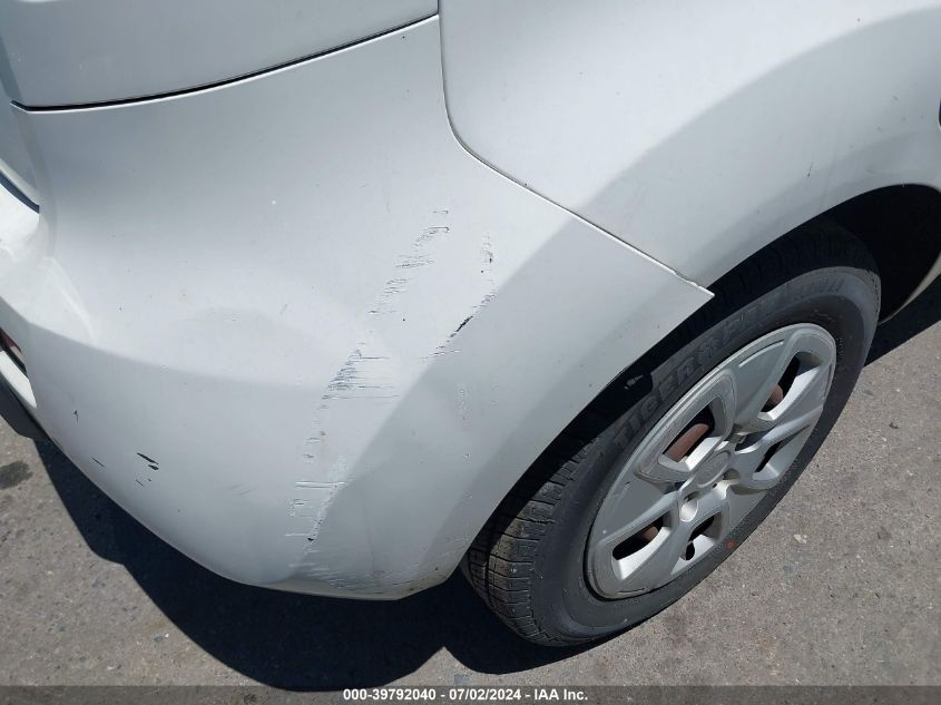 2011 Kia Soul VIN: KNDJT2A10B7304986 Lot: 39792040