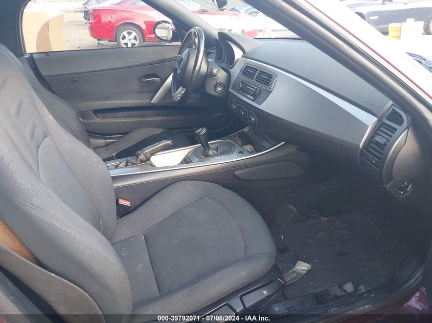 2003 BMW Z4 2.5I VIN: 4USBT33403LR62490 Lot: 39792071