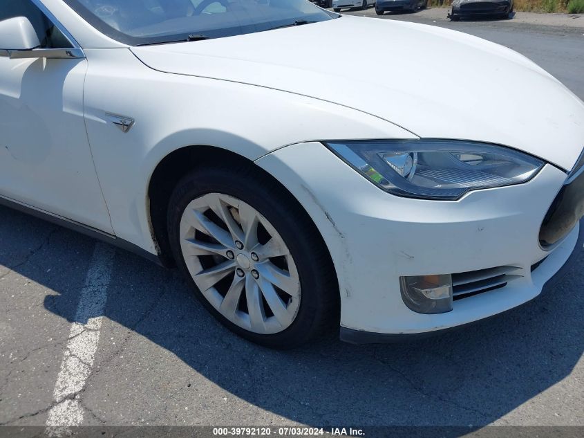 2014 Tesla Model S P85 VIN: 5YJSA1H1XEFP52726 Lot: 39792120