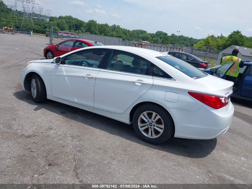 2013 HYUNDAI SONATA GLS - 5NPEB4AC1DH629825