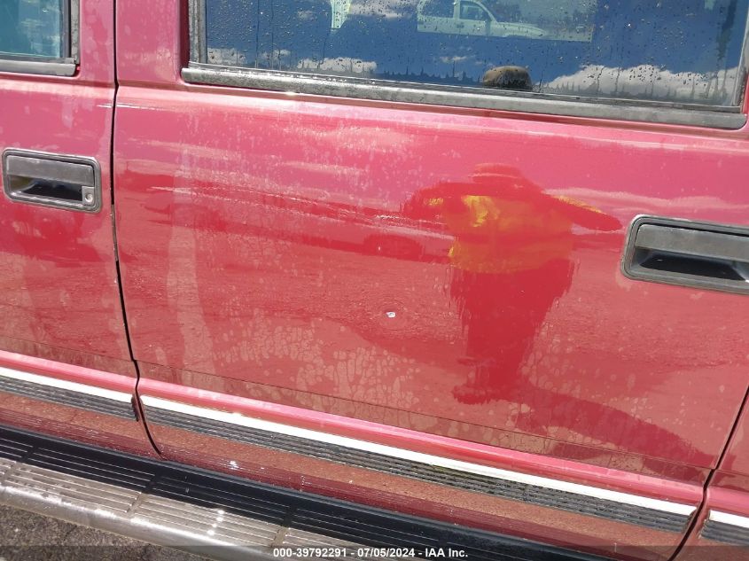 1999 Chevrolet Suburban 1500 Lt VIN: 3GNFK16R3XG227700 Lot: 39792291