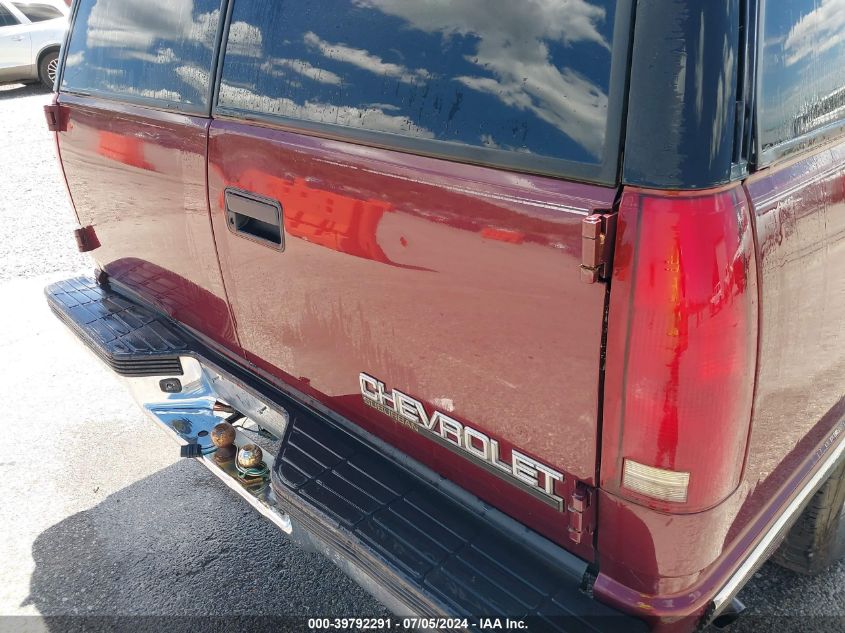1999 Chevrolet Suburban 1500 Lt VIN: 3GNFK16R3XG227700 Lot: 39792291