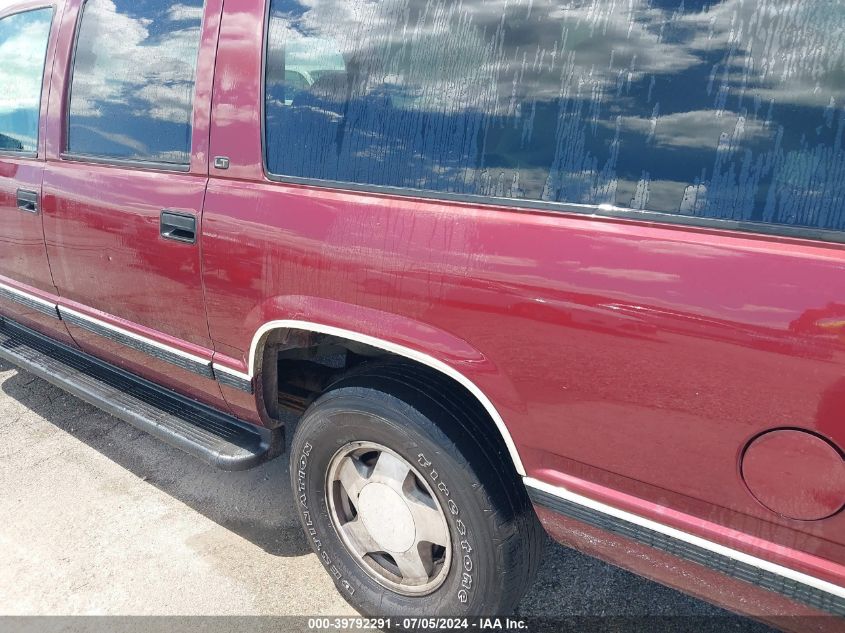 1999 Chevrolet Suburban 1500 Lt VIN: 3GNFK16R3XG227700 Lot: 39792291