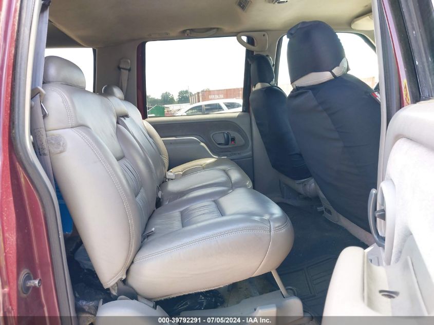 1999 Chevrolet Suburban 1500 Lt VIN: 3GNFK16R3XG227700 Lot: 39792291