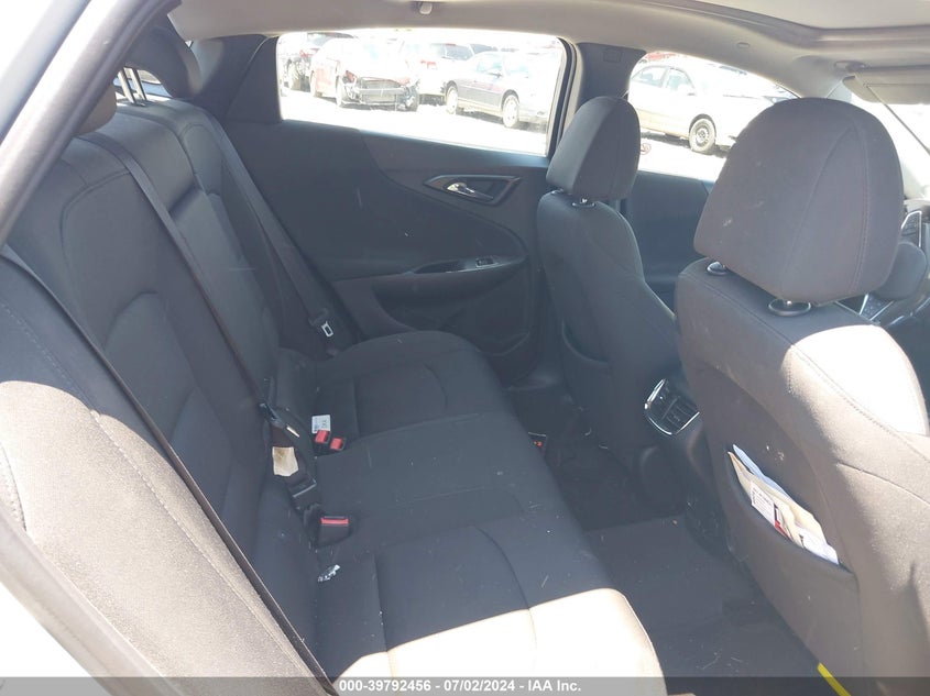 2018 Chevrolet Malibu Lt VIN: 1G1ZD5ST0JF230662 Lot: 39792456