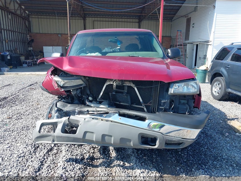 2005 Chevrolet Silverado 1500 Z71 VIN: 2GCEK19B551160266 Lot: 39792615