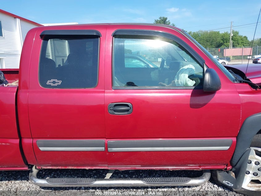 2005 Chevrolet Silverado 1500 Z71 VIN: 2GCEK19B551160266 Lot: 39792615