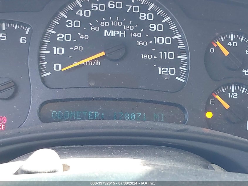 2005 Chevrolet Silverado 1500 Z71 VIN: 2GCEK19B551160266 Lot: 39792615