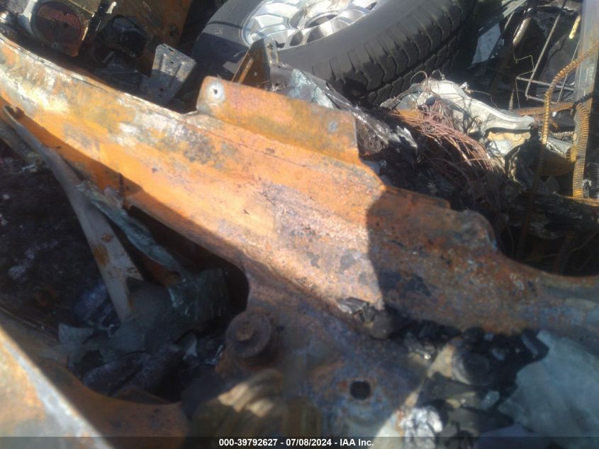 2007 Hummer H3 Suv VIN: 5GTDN13E378158045 Lot: 39792627