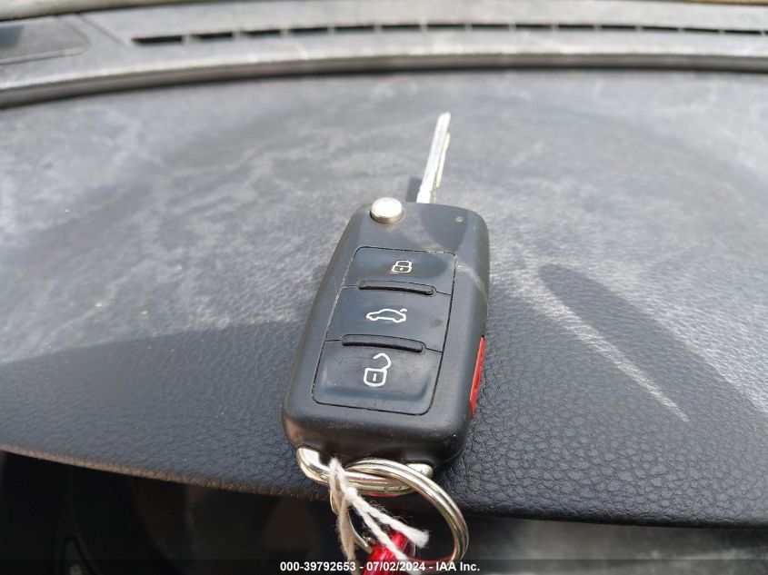 2014 Volkswagen Passat 1.8T Wolfsburg Edition VIN: 1VWAS7A34EC071592 Lot: 39792653