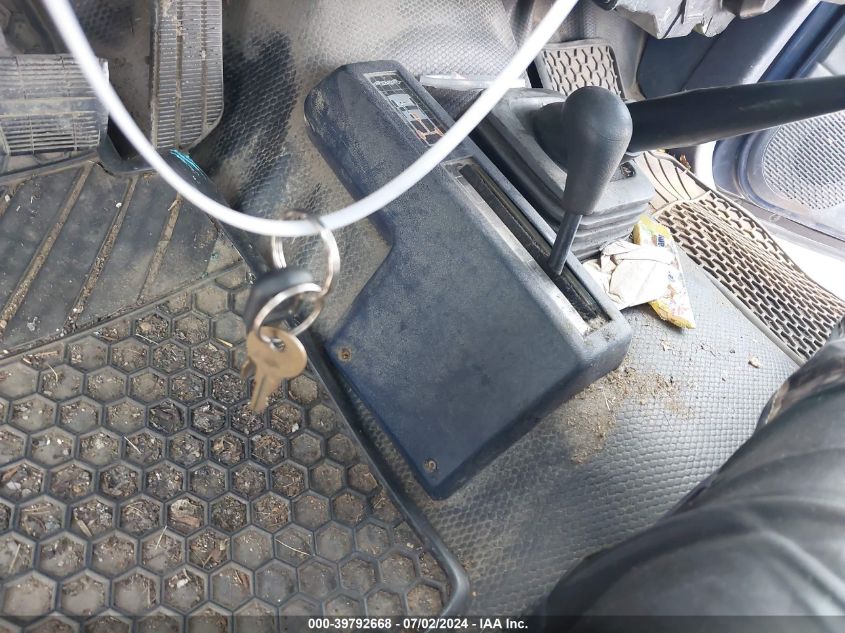 1995 Chevrolet Gmt-400 K1500 VIN: 1GCEK14Z4SZ156197 Lot: 39792668