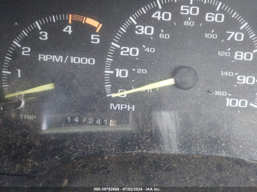 1995 Chevrolet Gmt-400 K1500 VIN: 1GCEK14Z4SZ156197 Lot: 39792668