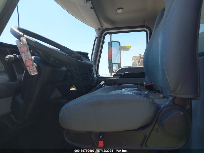 2023 MACK MD (VIN: 1M2MDBAA8PS007782