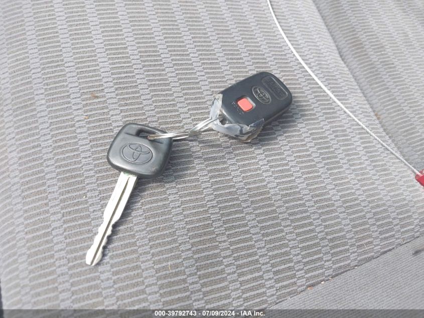 2005 Toyota Camry Le VIN: 4T1BE32K35U017476 Lot: 39792743