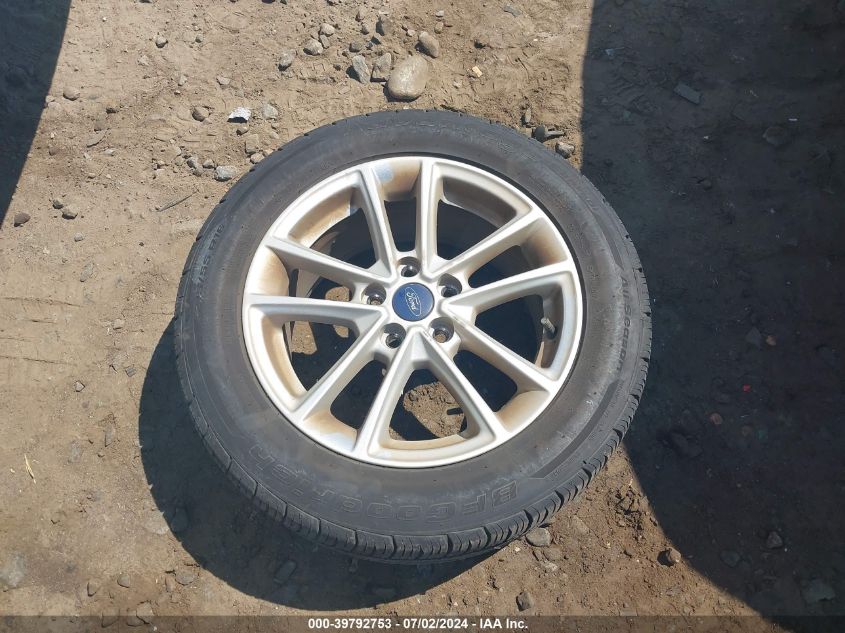 2017 Ford Focus Se VIN: 1FADP3F25HL336766 Lot: 39792753