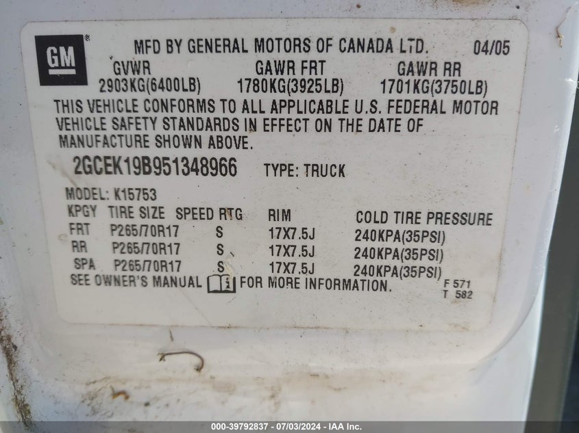 2005 Chevrolet Silverado 1500 Z71 VIN: 2GCEK19B951348966 Lot: 39792837