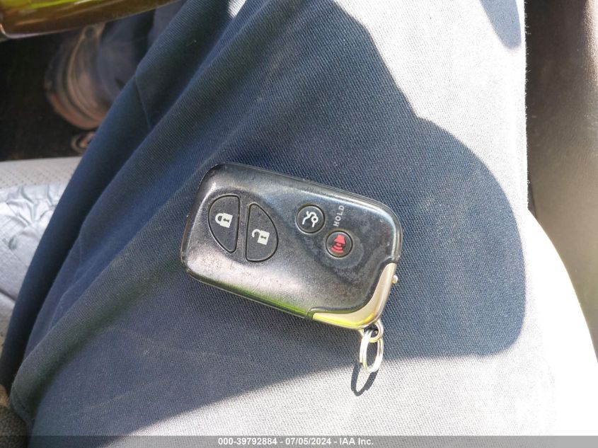 2010 Lexus Es 350 VIN: JTHBK1EG5A2412823 Lot: 39792884