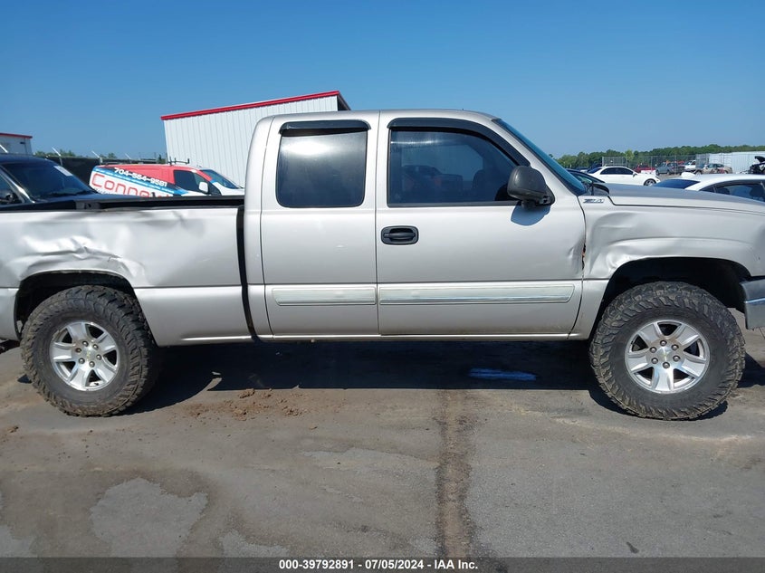 2004 Chevrolet Silverado 1500 Z71 VIN: 1GCEK19T24E216878 Lot: 39792891