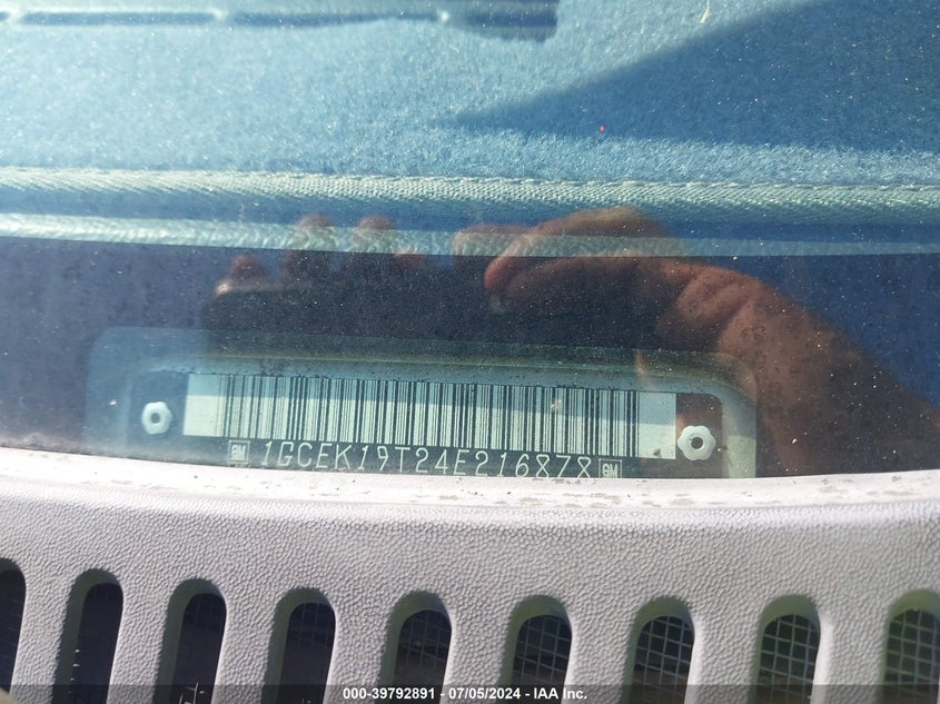 2004 Chevrolet Silverado 1500 Z71 VIN: 1GCEK19T24E216878 Lot: 39792891