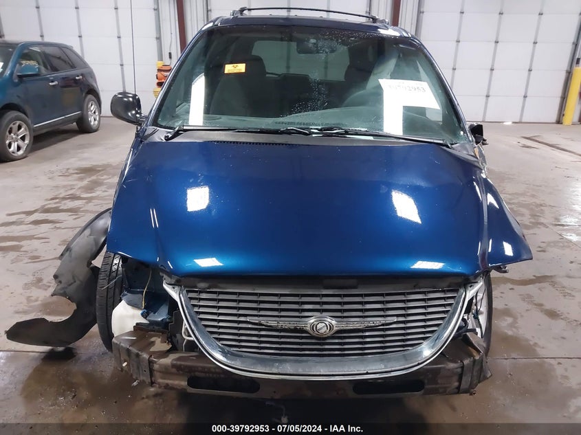 2000 Chrysler Town & Country Lx VIN: 1C4GP44G4YB574027 Lot: 39792953