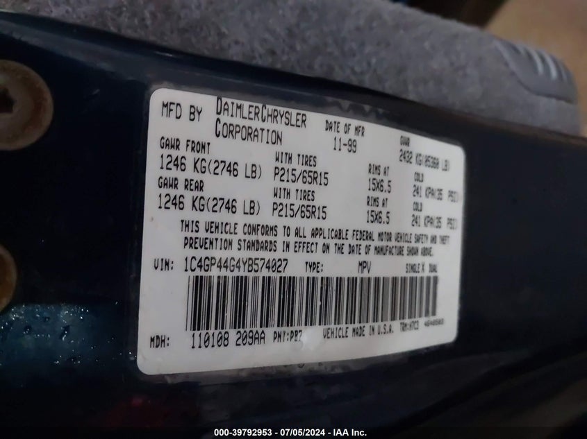 2000 Chrysler Town & Country Lx VIN: 1C4GP44G4YB574027 Lot: 39792953