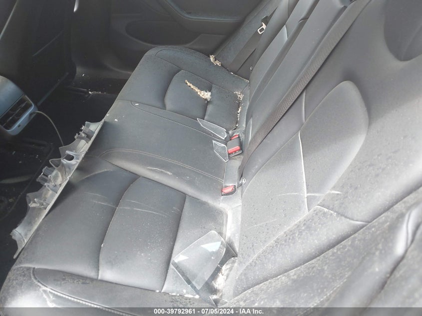 VIN 5YJ3E1EB2JF054546 2018 TESLA MODEL 3
