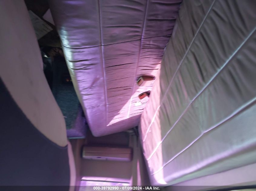 1994 Chevrolet Gmt-400 C1500 VIN: 2GCEC19K5R1219187 Lot: 39792990