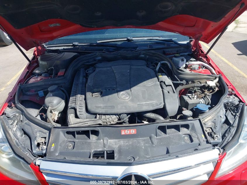 2013 Mercedes-Benz C 300 Luxury 4Matic/Sport 4Matic VIN: WDDGF8AB9DR265969 Lot: 39792992