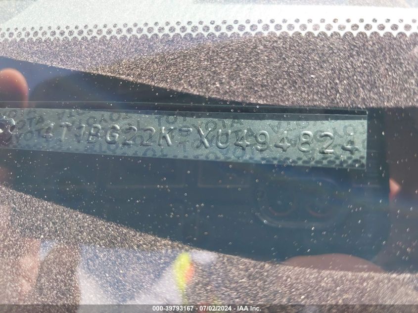 1999 Toyota Camry Le VIN: 4T1BG22K7XU494824 Lot: 39793167