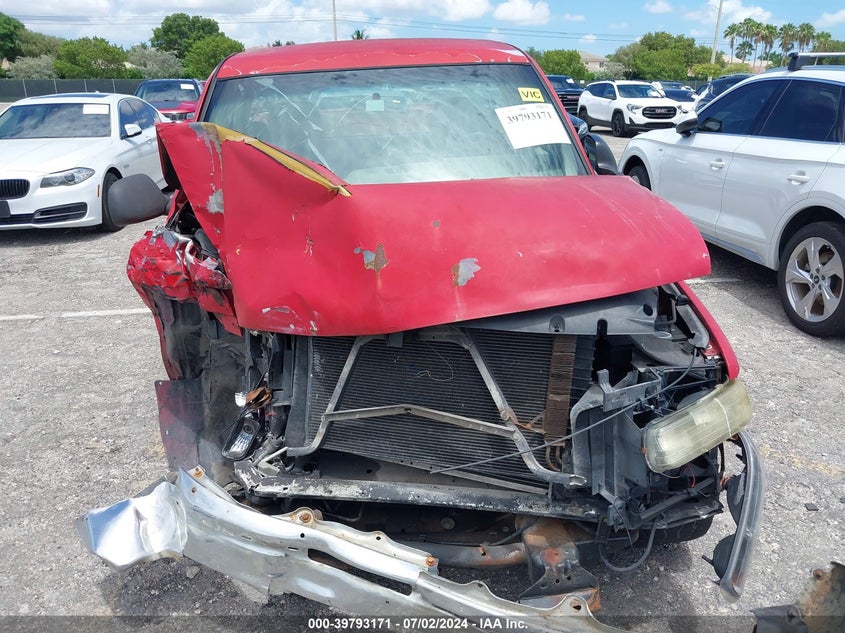 2001 Chevrolet Silverado 1500 VIN: 1GCEC14WX1Z152883 Lot: 39793171
