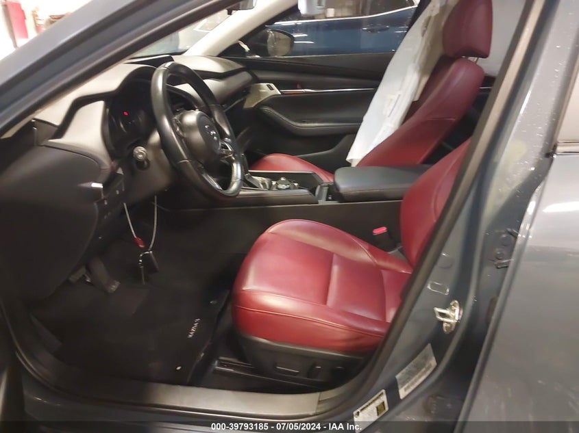 2022 MAZDA MAZDA3 2.5L I-4 DI, DOHC, V(VIN: JM1BPACL0N1505926