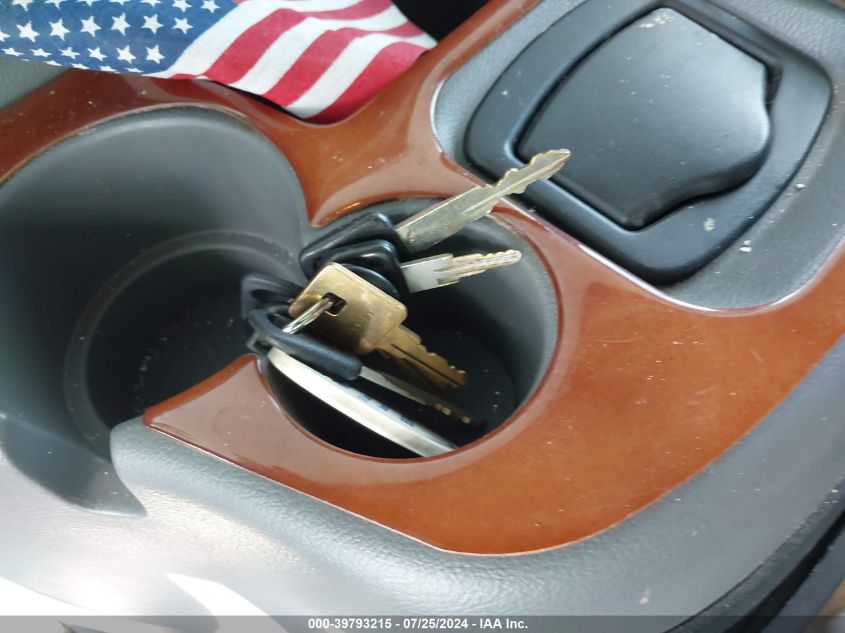 2003 Ford Econoline E450 Super Duty Cutwy Van VIN: 1FDXE45S93HA10898 Lot: 39793215