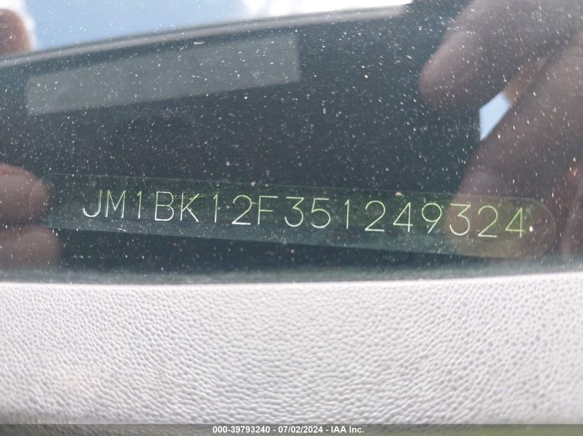 2005 Mazda Mazda3 I VIN: JM1BK12F351249324 Lot: 39793240